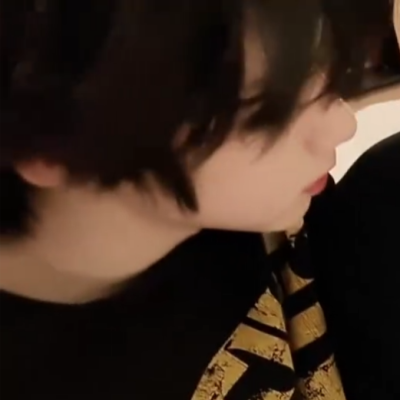 随便你吧美女，我只是一个农民，一个女孩，一个工人，一个草包