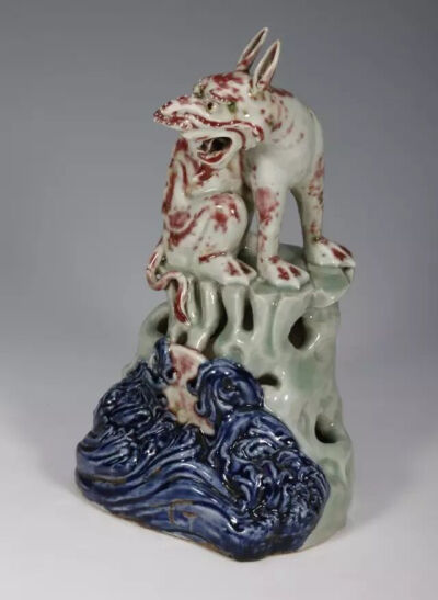 青花釉里红瑞兽摆件  清乾隆观复博物馆藏