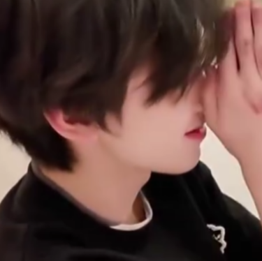 随便你吧美女，我只是一个农民，一个女孩，一个工人，一个草包