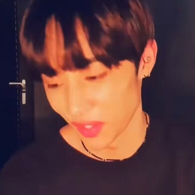 别人都显怀了你还没释怀