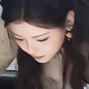 擦去妳眼角的泪