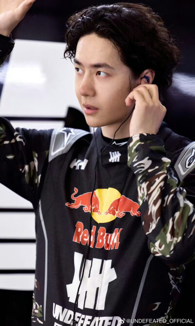 ദ്ദി˶ｰ̀֊ｰ́ )✧