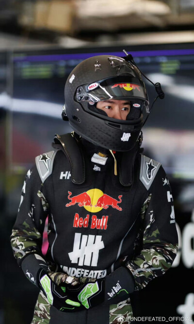 ദ്ദി˶ｰ̀֊ｰ́ )✧