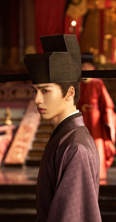 张凌赫《逐玉》谢征