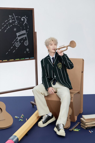 王栎鑫260329 QQ音乐超级巅峰之夜红毯
