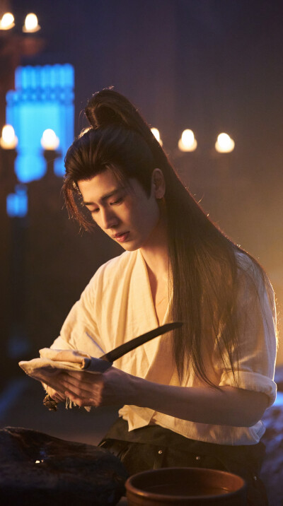 张凌赫《逐玉》谢征