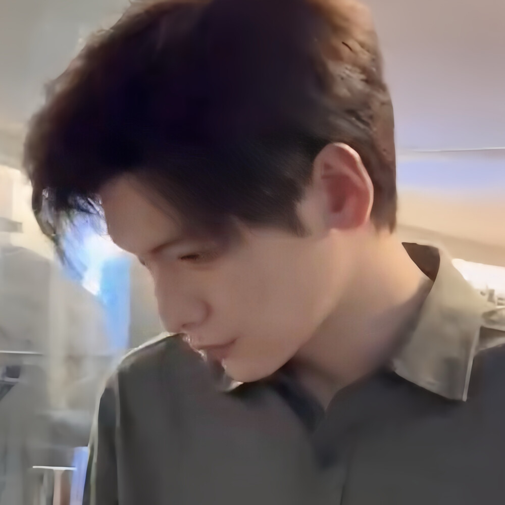 假如我和你的狗同时掉进水里，那么现在开始我成为你的小狗