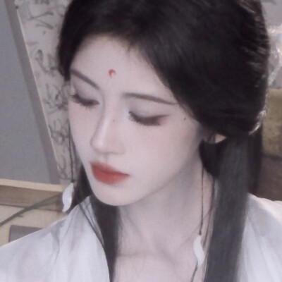 无言独上西楼