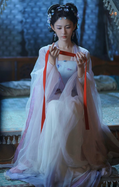 在你眉梢种红豆