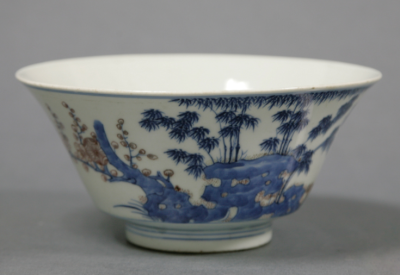 清乾隆 景德镇窑青花釉里红梅竹纹碗
上海博物馆藏
