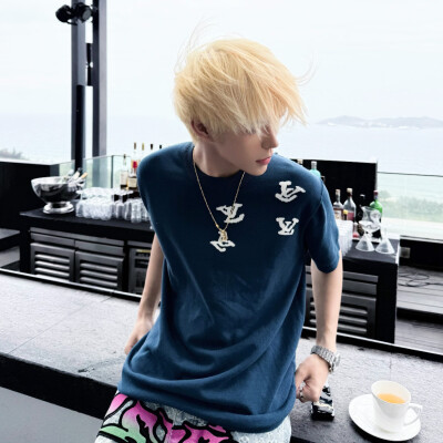 男头
二传头像注明出处