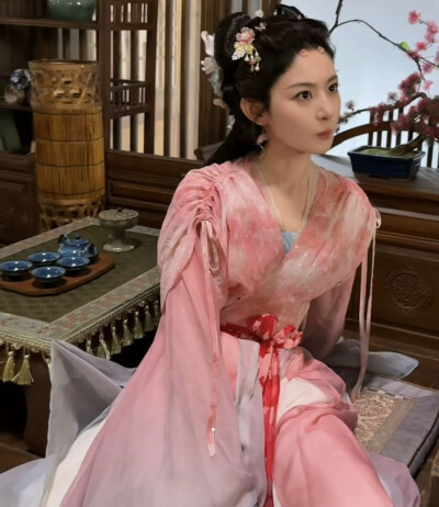 在你眉梢种红豆