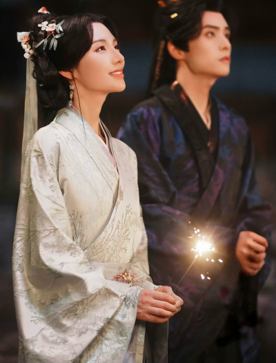 在你眉梢种红豆