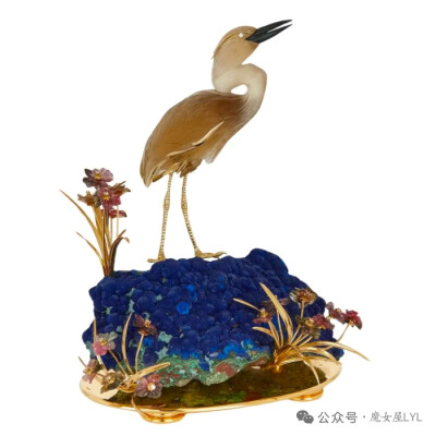 Asprey出品的大型18K金、镀金银、钻石及宝石鸟形摆件
英国，约1980年
