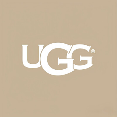 UGG官方微博：
#UGG全球代言人王一博# @王一博·YIBO 上脚示范抓眼又松弛的独特感觉，春夏也UGG！
UGG Heritage Utility Axoid彩壳一脚蹬电光蓝点睛一脚蹬，彩壳刚好够醒目，解锁春夏轻户外，有型不设限。
UGG PeakMo…