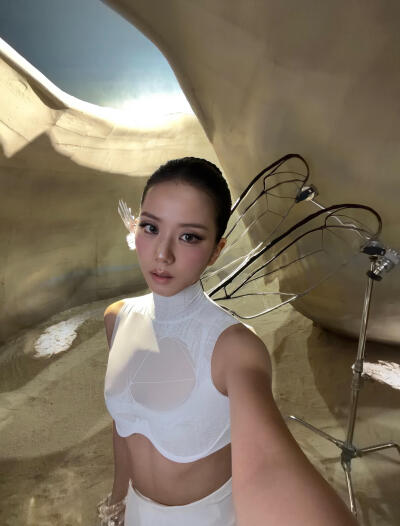 JISOO欧尼