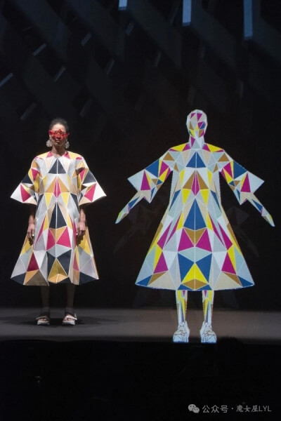 ANREALAGE 这个先锋时尚品牌
