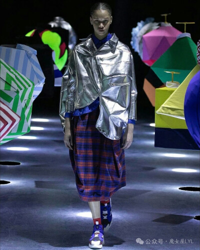 ANREALAGE 这个先锋时尚品牌
