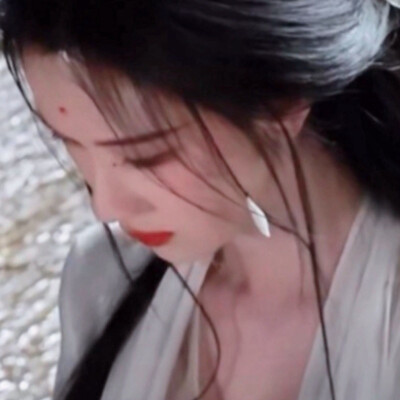 我特别特别喜欢这组。好有神性……（我都调过了用就收单吧谢谢！