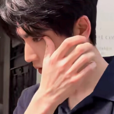 等我统治世界会把你留下来