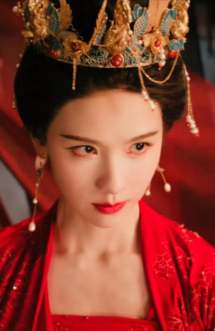 陈都灵