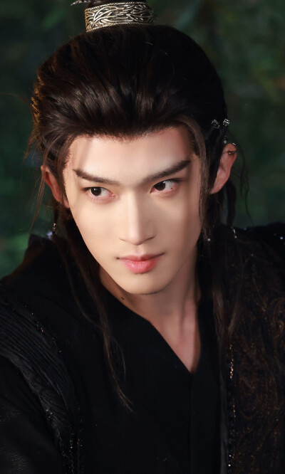 闫桉《月鳞绮纪》厉劫