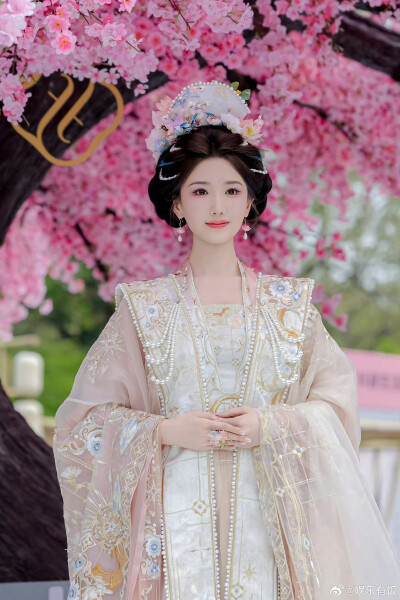 花朝盛会——毛晓彤