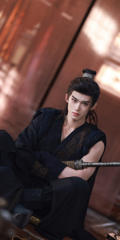 闫桉《月鳞绮纪》厉劫