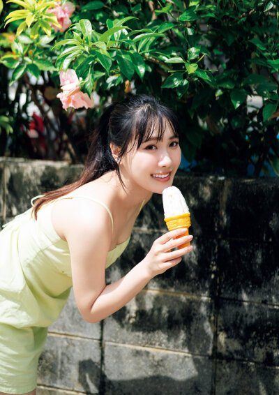 小花写真，同时也祝她生日快乐