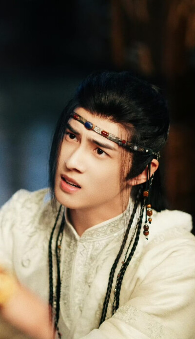 古子成《白日提灯》路达