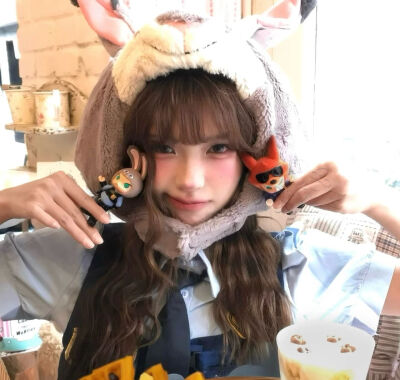 不希望你心事重重 希望你像晴天一样明媚 天天开心