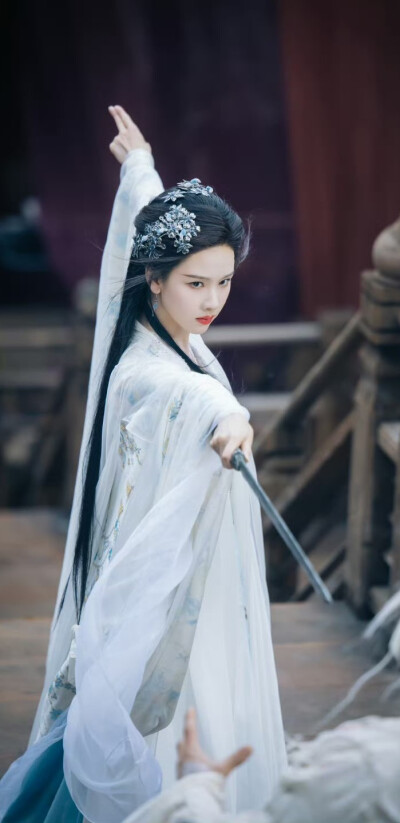 陈都灵《月鳞绮纪》雾妄言