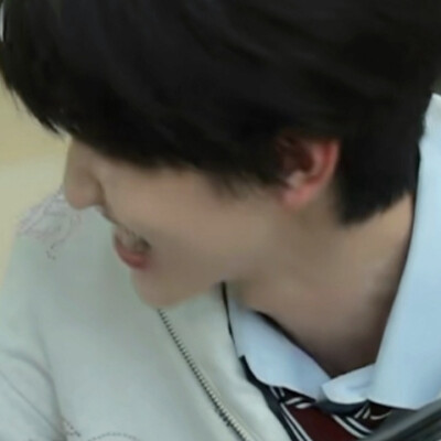 愿你永远都做一个相信童话的天使男孩