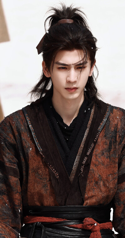 张凌赫《归鸾》萧厉