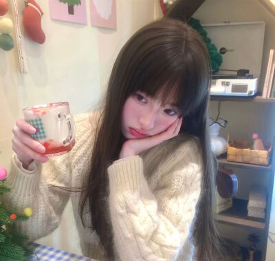 不希望你心事重重 希望你像晴天一样明媚 天天开心