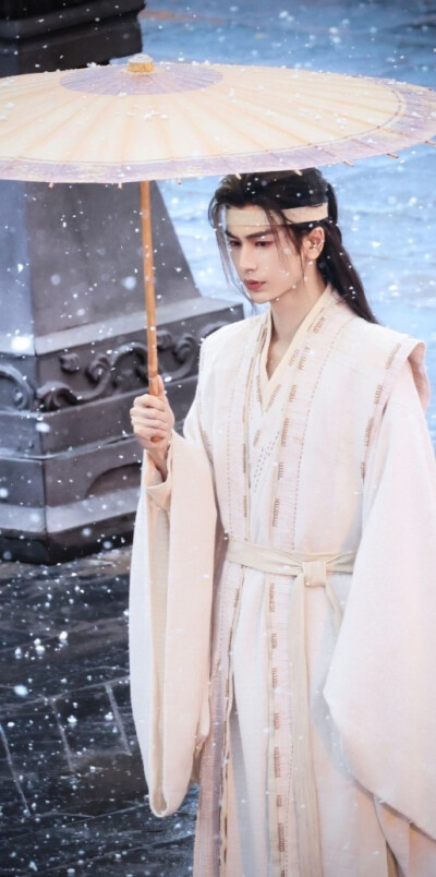 张凌赫《归鸾》萧厉