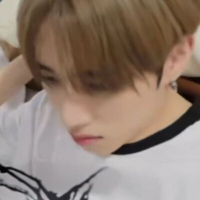 同龄人都结婚了金泳勋还在