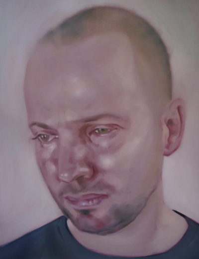 罗伯特·罗素（美国）的作品带有强烈的“概念写实主义”（Conceptual Realism）气质，一方面画工精细、写实风格明显，另一方面他用作品表达记忆、身份、欲望与真实性等主题。他经常以看似平凡或温馨的日常物品、瓷器…