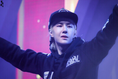 #王一博的考古日常# 奶fufu的丹酱◍˃ᵕ˂◍ cr:logo