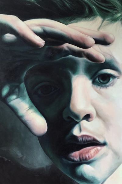 卡琳·内延胡伊斯是一位荷兰当代具象画家，以充满情绪张力与绘画质感的人物绘画而受到关注。她的创作建立在写实基础之上，同时强调笔触、材料与图像之间的关系，使作品在再现与表现之间形成鲜明张力。