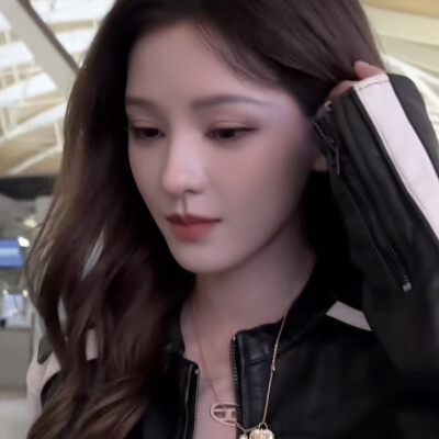 有个很美的姐姐