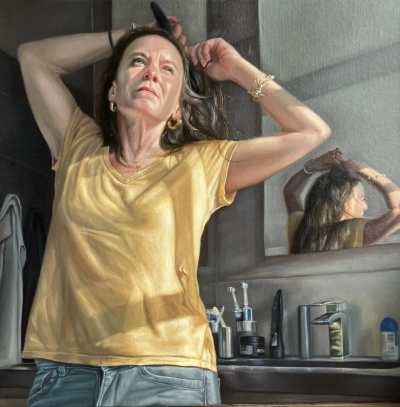 卡琳·内延胡伊斯是一位荷兰当代具象画家，以充满情绪张力与绘画质感的人物绘画而受到关注。她的创作建立在写实基础之上，同时强调笔触、材料与图像之间的关系，使作品在再现与表现之间形成鲜明张力。