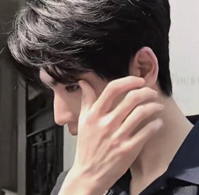 张凌赫
这是一张独生子