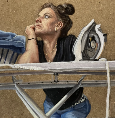 卡琳·内延胡伊斯是一位荷兰当代具象画家，以充满情绪张力与绘画质感的人物绘画而受到关注。她的创作建立在写实基础之上，同时强调笔触、材料与图像之间的关系，使作品在再现与表现之间形成鲜明张力。