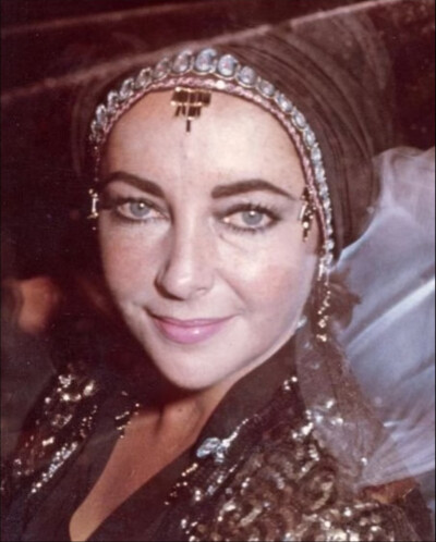 Elizabeth Taylor ​​​