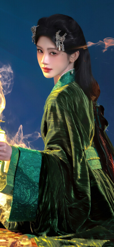 鞠婧祎《月鳞绮纪》露芜衣