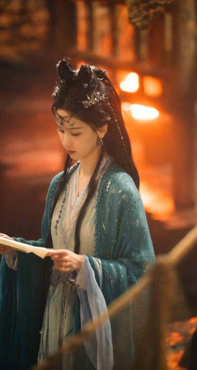 陈都灵《月鳞绮纪》雾妄言