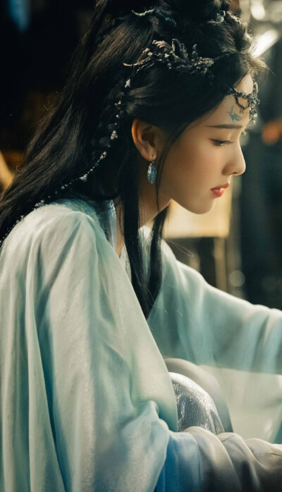 陈都灵《月鳞绮纪》雾妄言