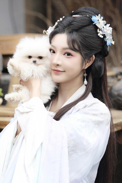 嫁锦衣 石雪婧∣容疏