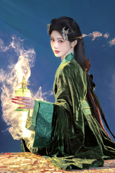 月鳞绮纪 鞠婧祎∣露芜衣